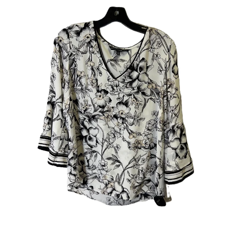 Athletic Gear Top Long Sleeve By White House Black Market In White, Size: 6