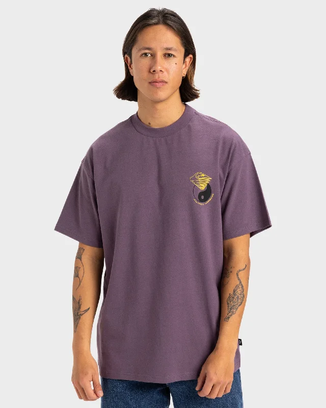 Winter Outfits Mens Hypnotic Wave T-Shirt