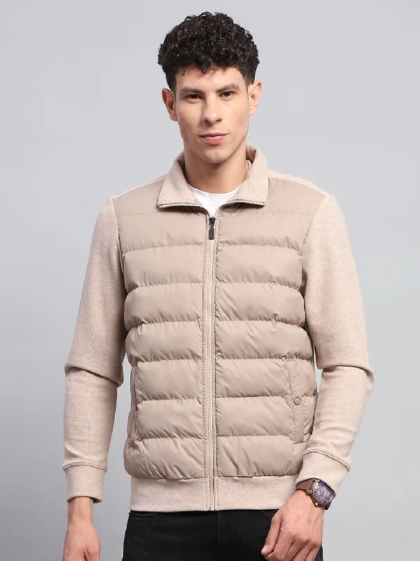Relaxed T-shirts Men Beige Solid Collar Full Sleeve Jacket