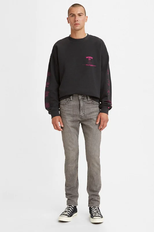 Athletic Outfits Levi's