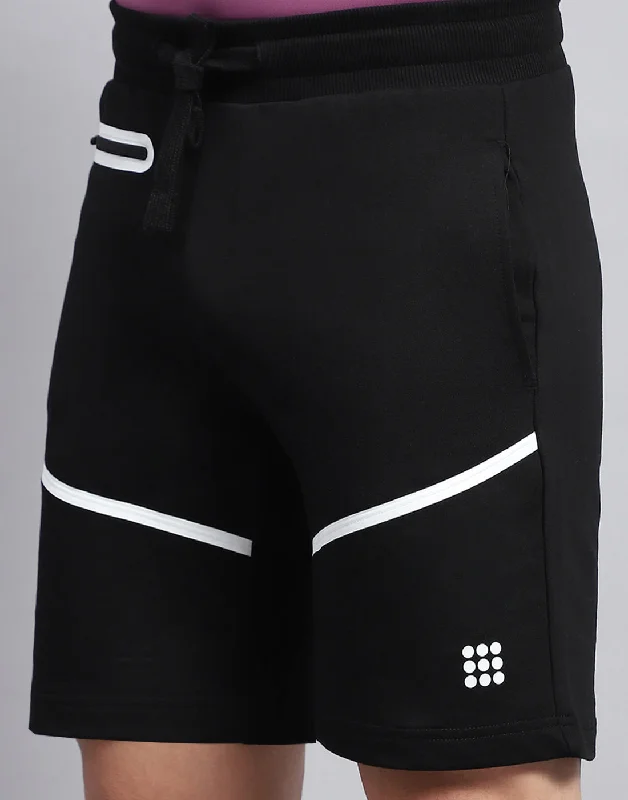 Easygoing Wardrobe Men Black Solid Smart Fit Short