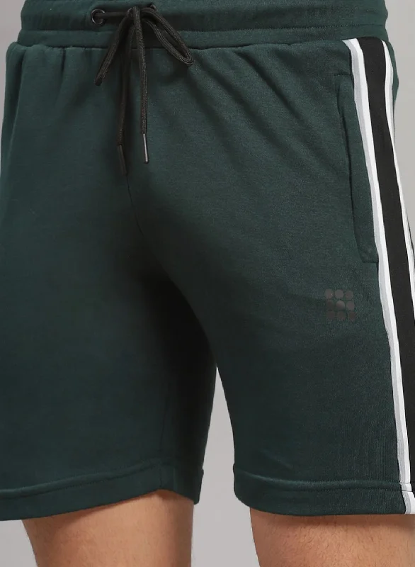 Smart Tops Men Green Solid Short