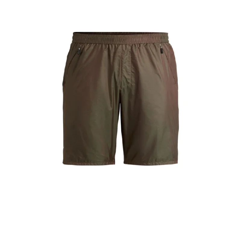 Chic Outfits Slim-fit shorts in iridescent ripstop with inner shorts