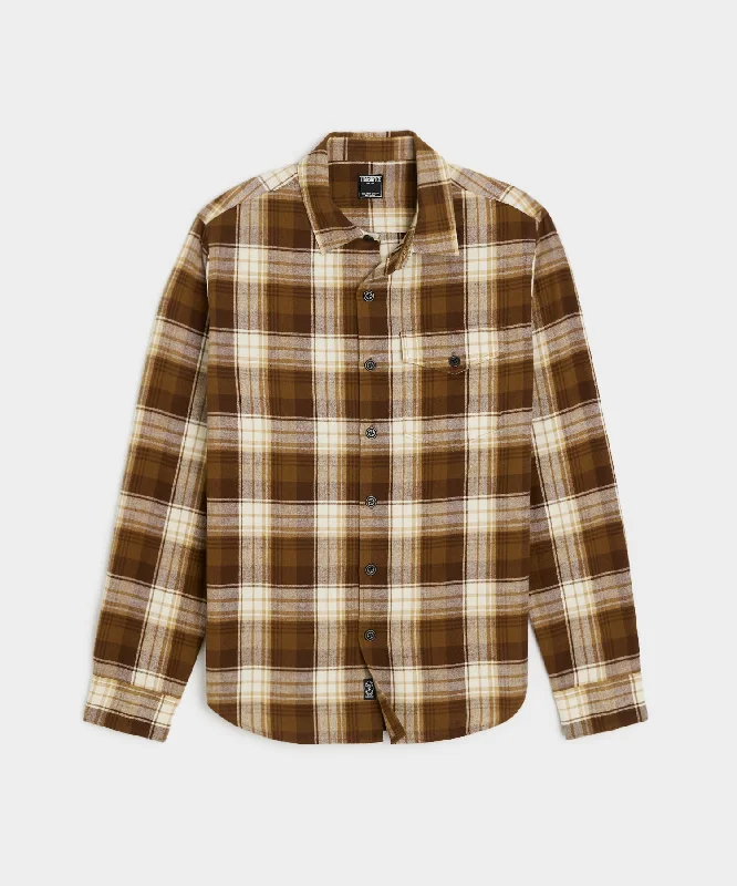Daily Looks Peached Cotton Lodge Shirt in Brown Plaid