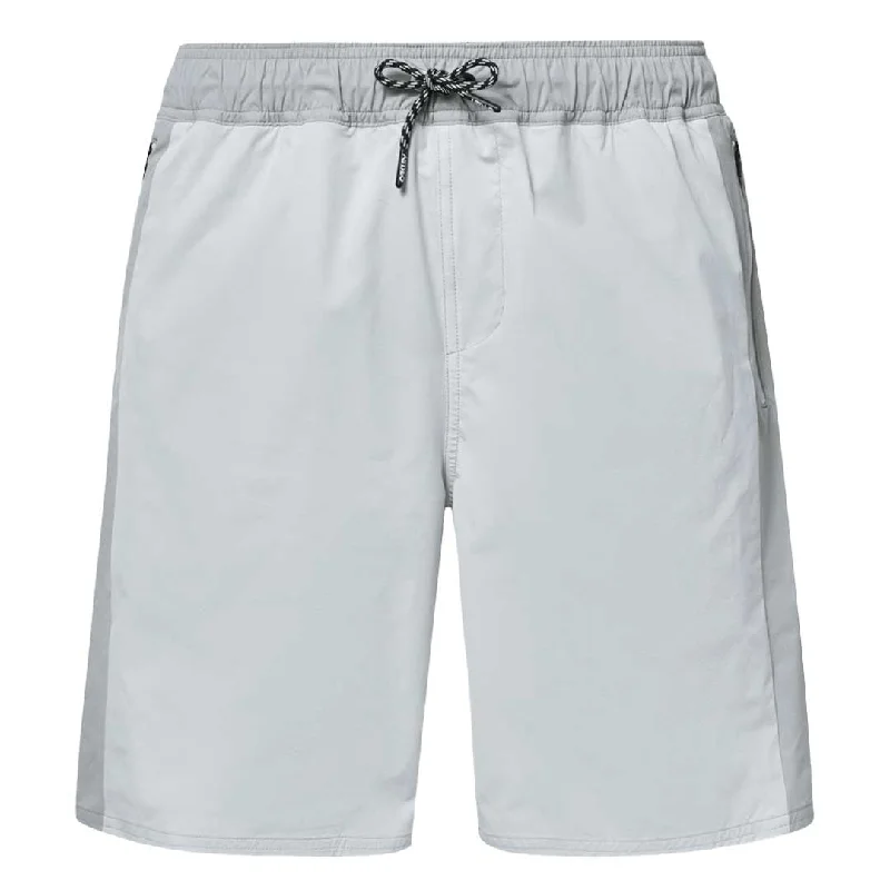 Relaxed Looks Oakley - Men's Wanderer 19" Hybrid Shorts (FOA403705 26C)