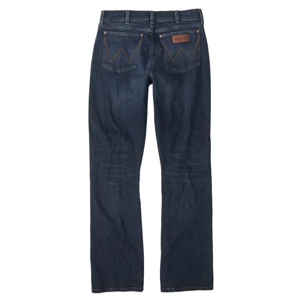 Everyday Apparel Wrangler Retro Men's Relaxed Bootcut Jean in Darren