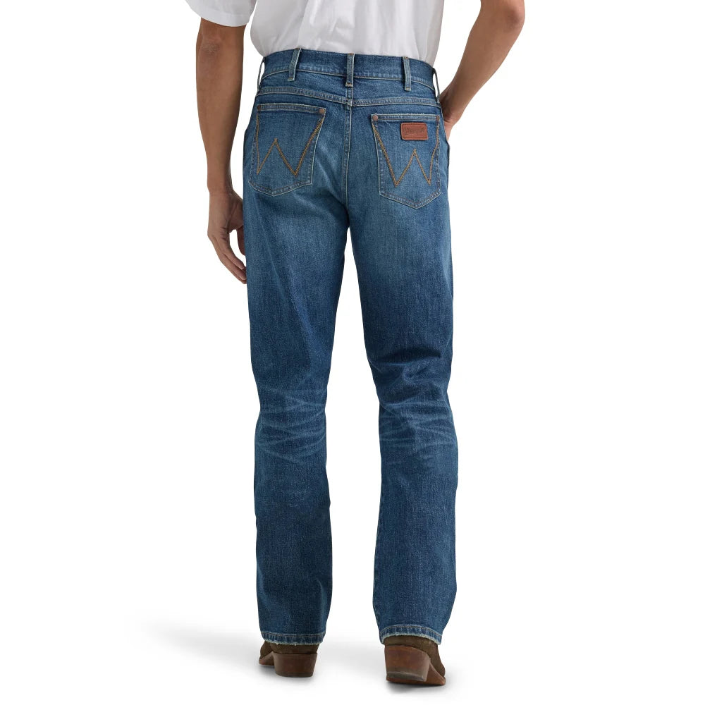 Casual Styles Wrangler Retro Men's Slim Fit Bootcut Jean in Whitley