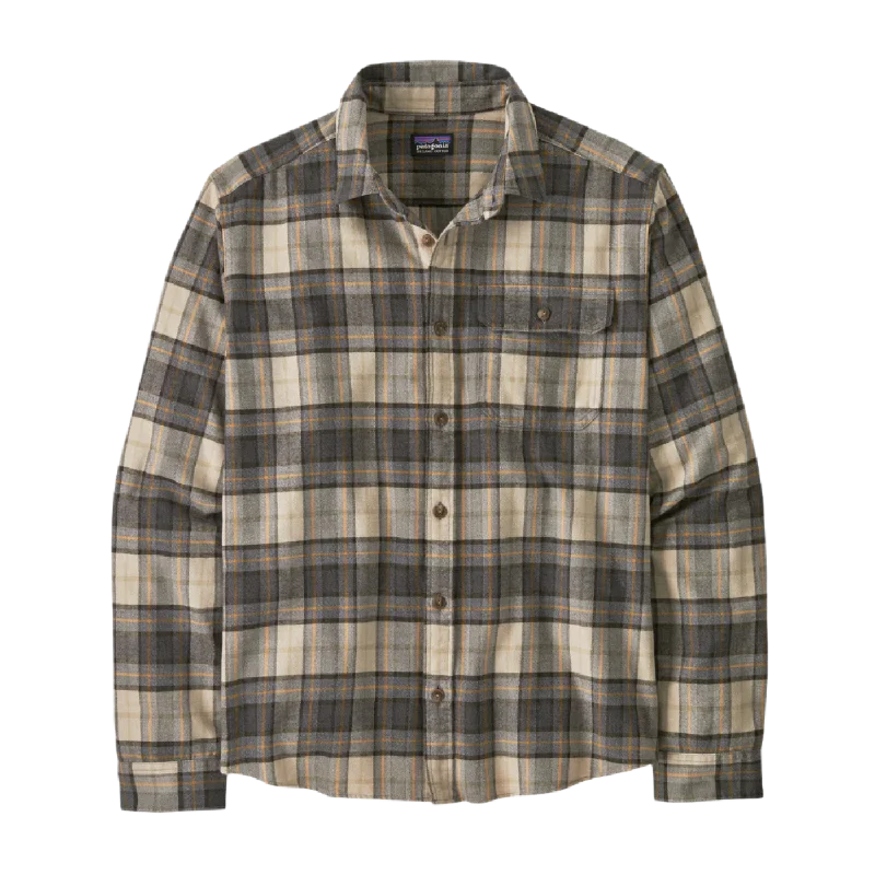 Travel Wardrobe Patagonia - Men's Lightweight Fjord Flannel Shirt
