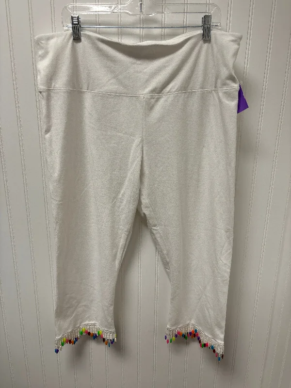 Premium Clothing White Pants Cropped Intro, Size 24