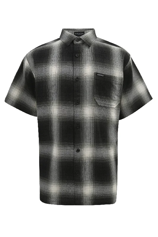 Office Outfits Men's Essential Plaid Short Sleeve Button Up Shirt