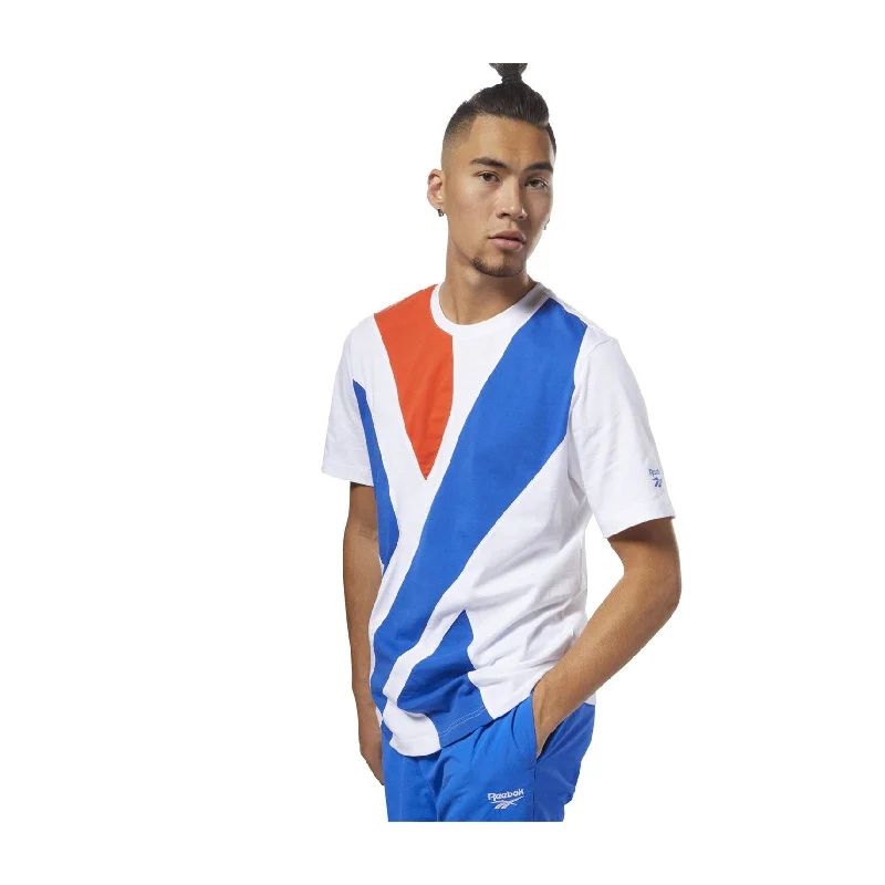 Layered Outfits Reebok Mens Large Vector Logo Basic T-Shirt
